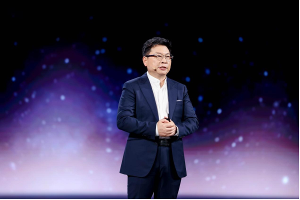 悦来网 余承东：鸿蒙智行全系交付93万辆；美团联合肯德基为骑手提供工作餐补 | 早资道